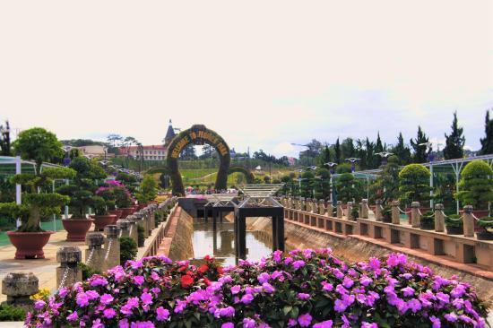 Dalat Flower Park